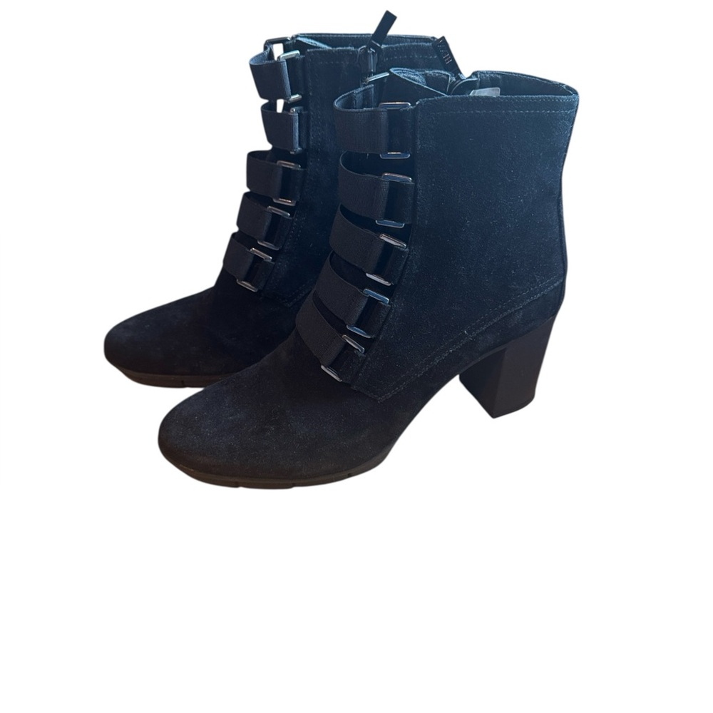 The FLEXX Black Suede Block Heel Booties – Women’s 9 (EU7740).